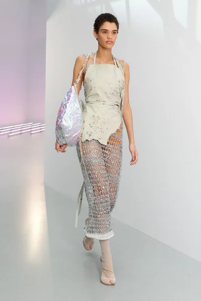 Look 35
